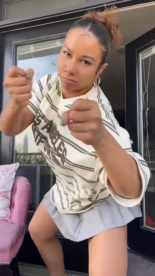 Post 2 by Tessa Garcia on Instagram (video)