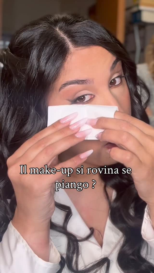 Post 1 by Ludovica B • Pro Makeup Artist on Instagram (video)