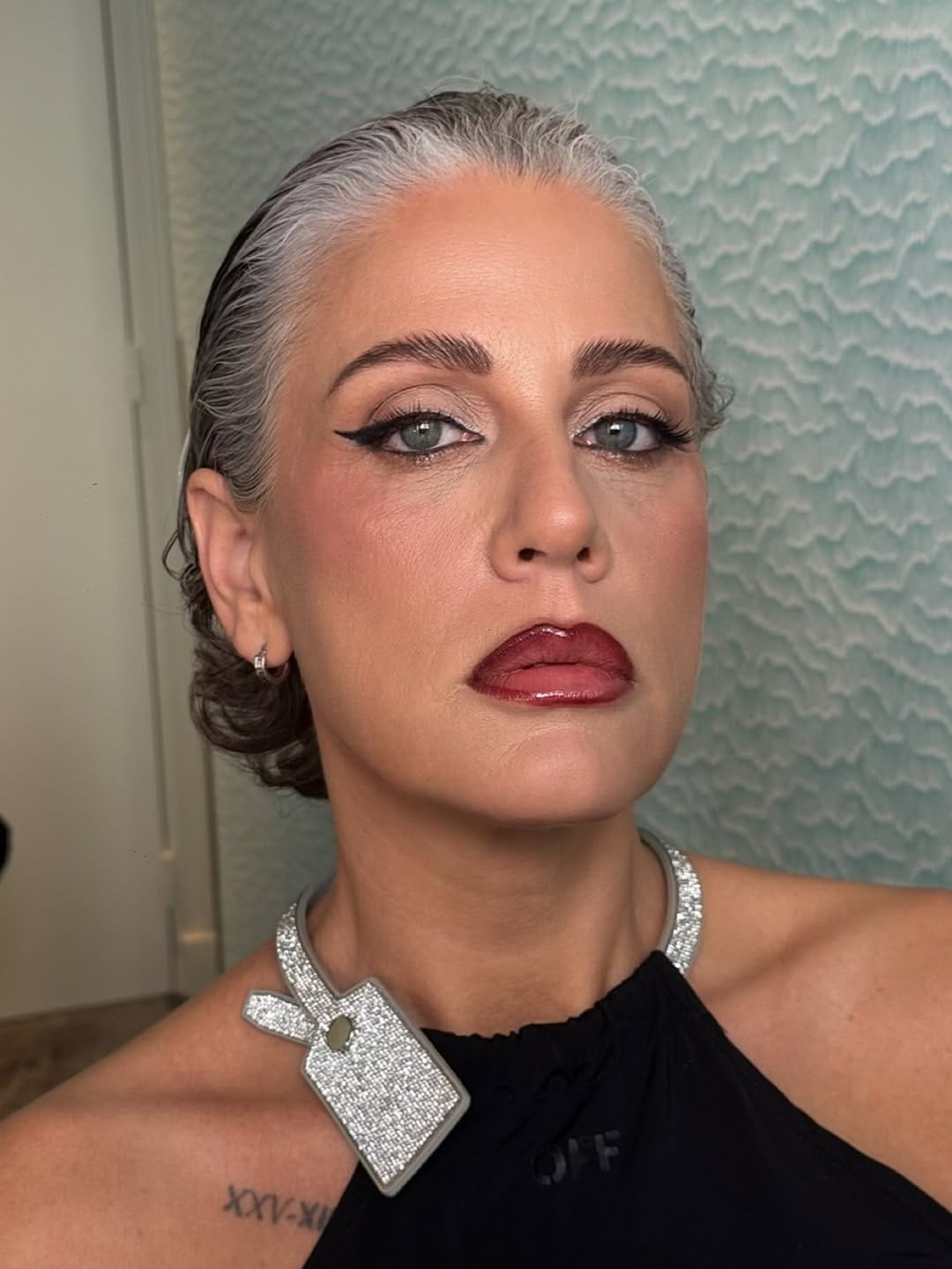 Post 6 by Ludovica B • Pro Makeup Artist on Instagram (carousel)
