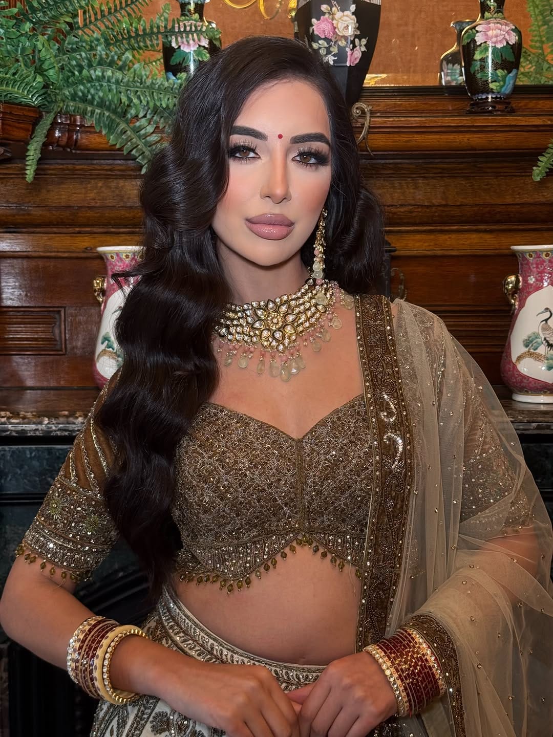 Post 3 by Rina  (makeupbyrina) on Instagram (carousel)