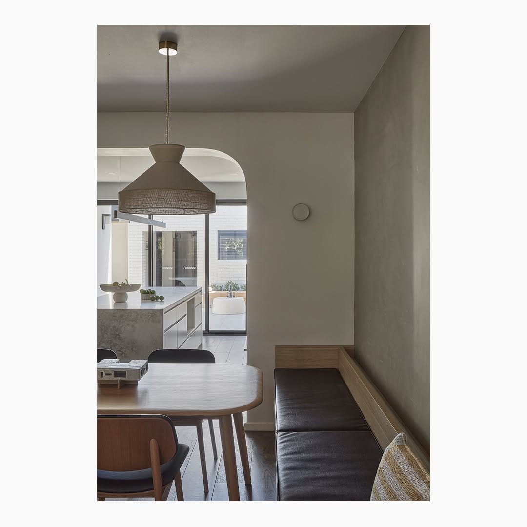 Post 10 by W A  L  A on Instagram (image)