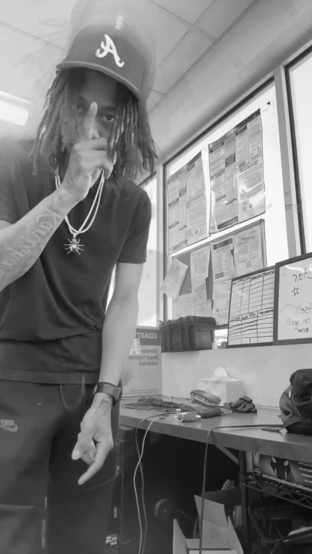 Post 4 by Reeeskii🐍 on Instagram (video)