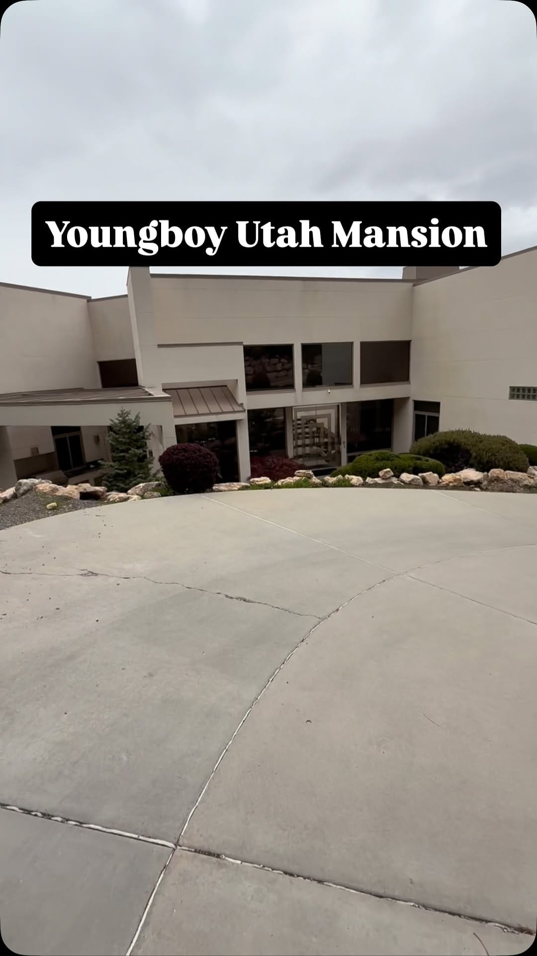 Post 3 by Reeeskii🐍 on Instagram (video)