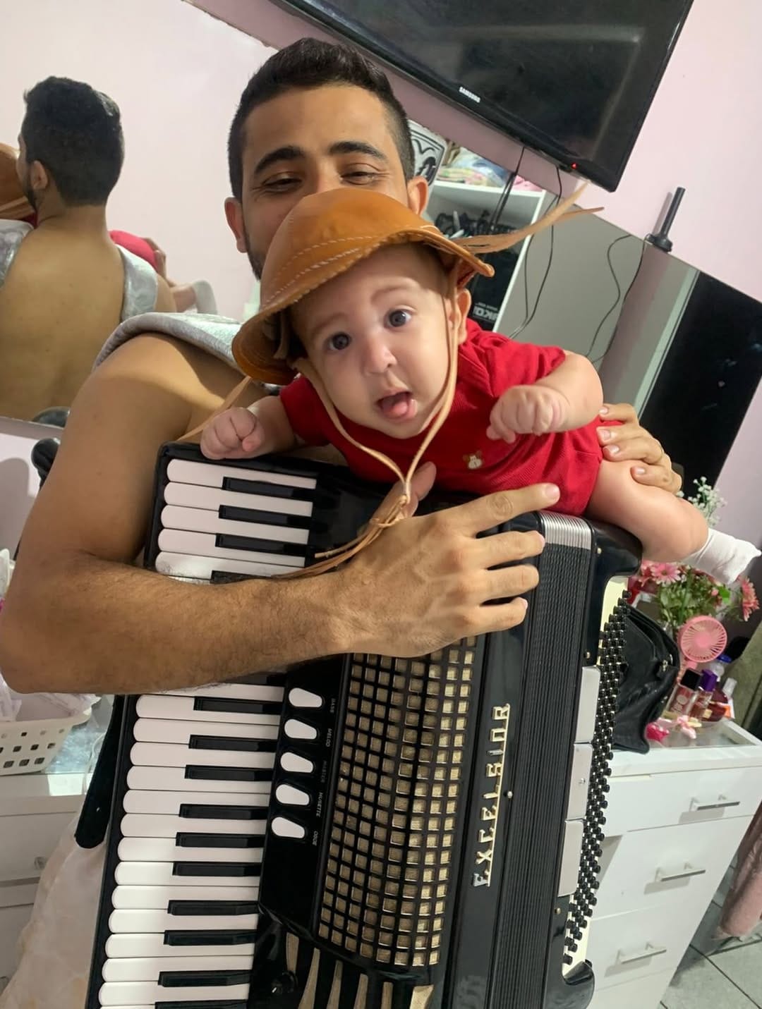 Post 3 by Luiz Estêvão on Instagram (carousel)