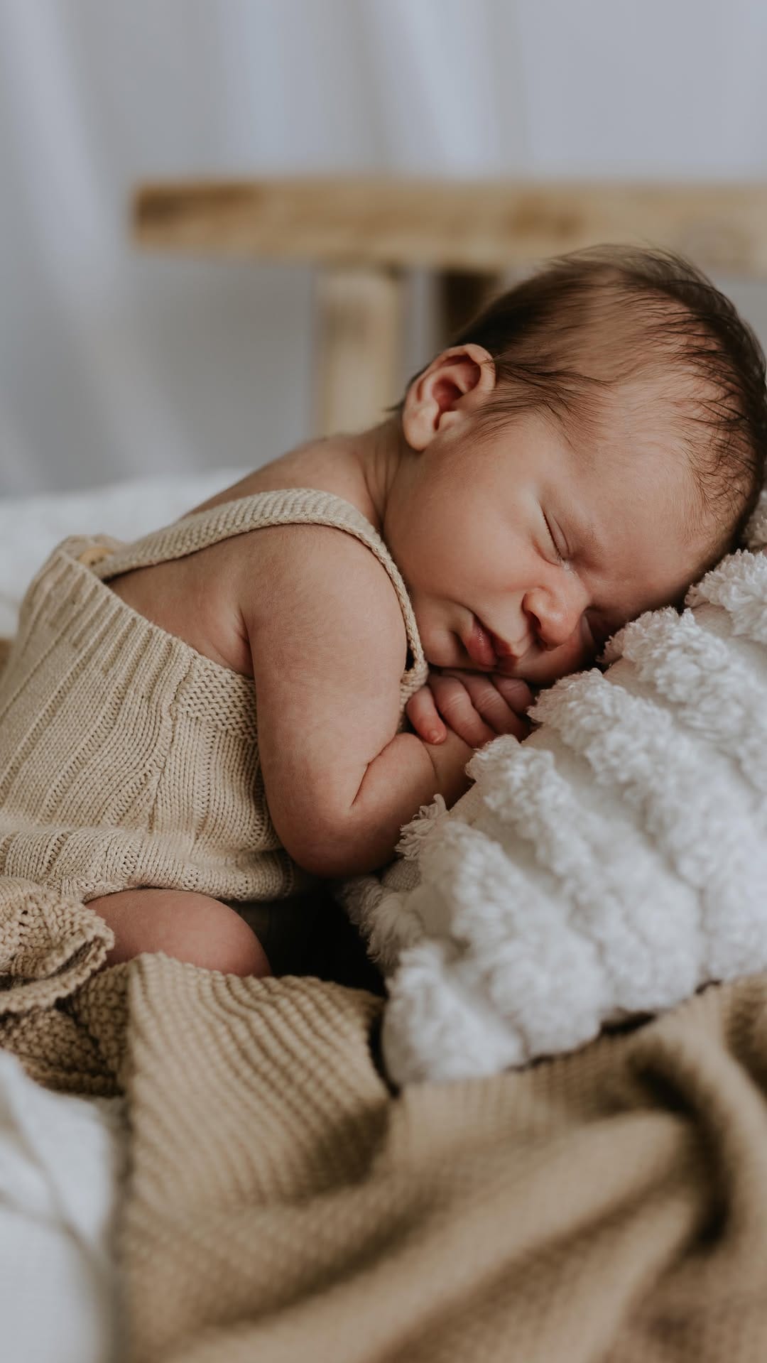 Post 7 by Sarah, Wollongong Newborn & Family Photographer on Instagram (video)