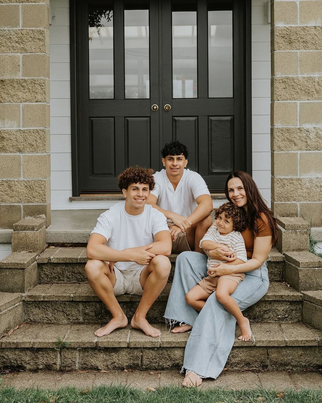 Post 3 by Sarah, Wollongong Newborn & Family Photographer on Instagram (carousel)