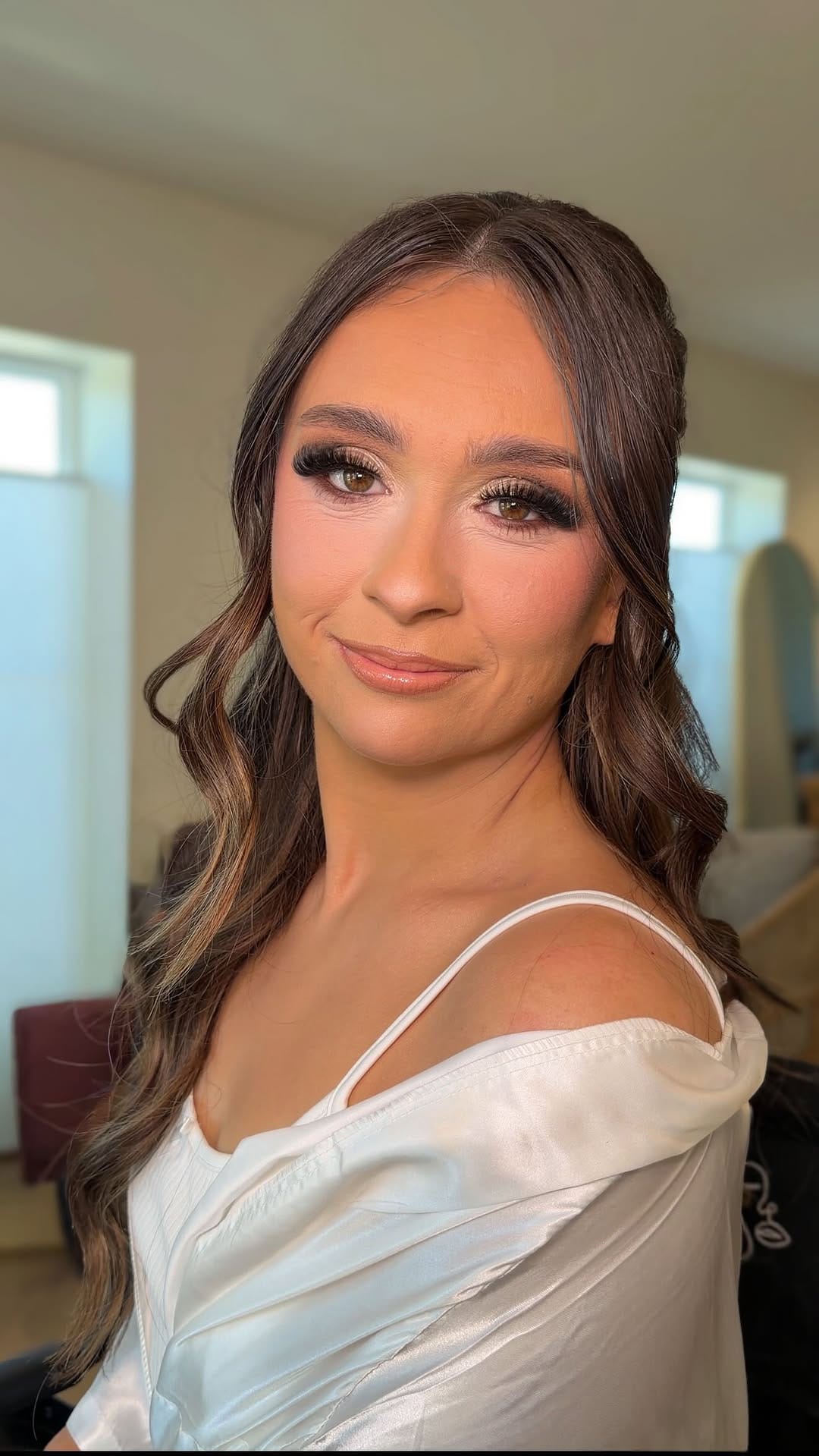 Post 7 by Lisset | AZ Bridal + Event Makeup & Hair Artist on Instagram (video)