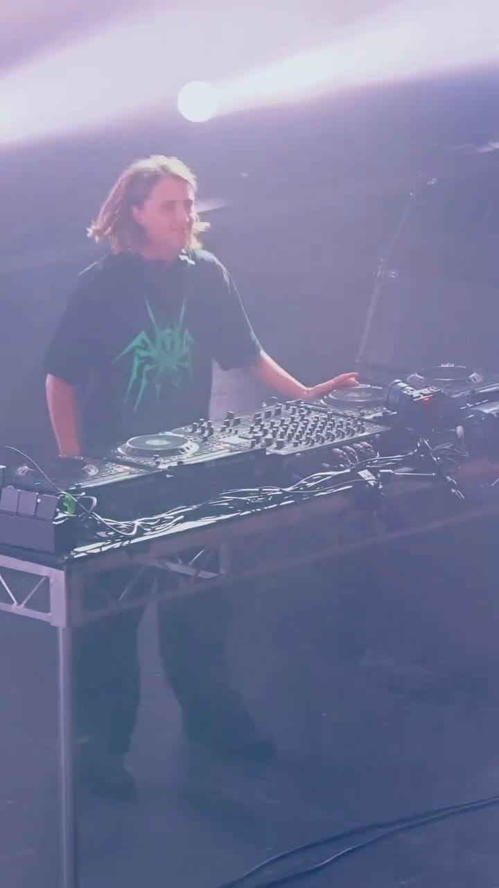 Post 3 by STÜM on Instagram (video)