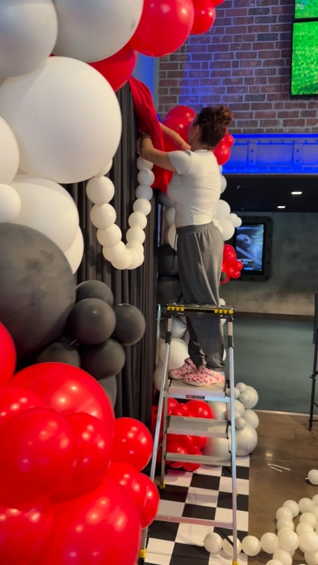 Post 2 by Judi's Balloons & Rentals, LLC on Instagram (video)