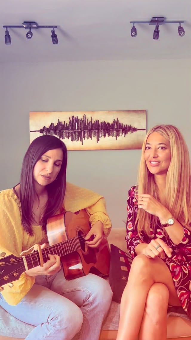 Post 2 by Ella Baila Sola on Instagram (video)