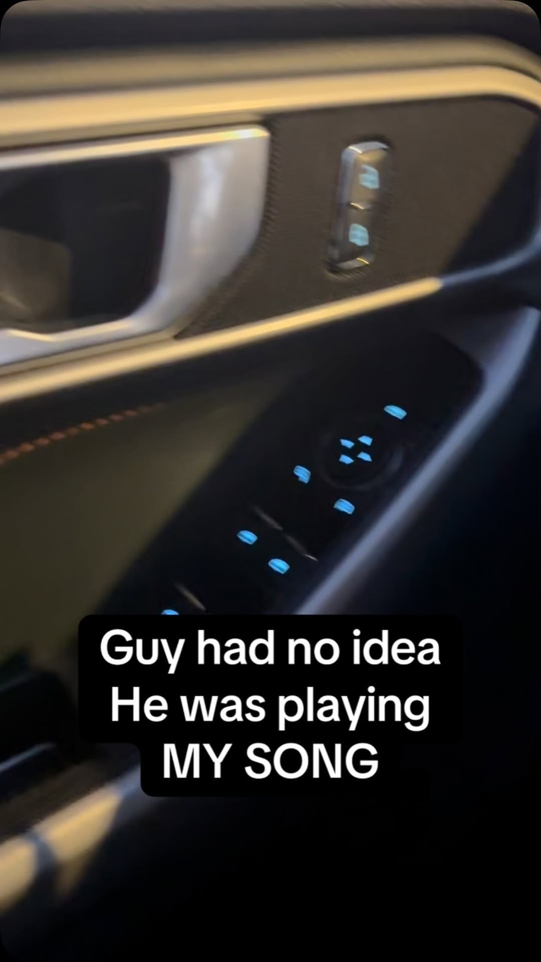 Post 10 by 𝓙𝓪𝓬𝓺𝓾𝓲𝓮 𝓡𝓸𝓪𝓻 on Instagram (video)