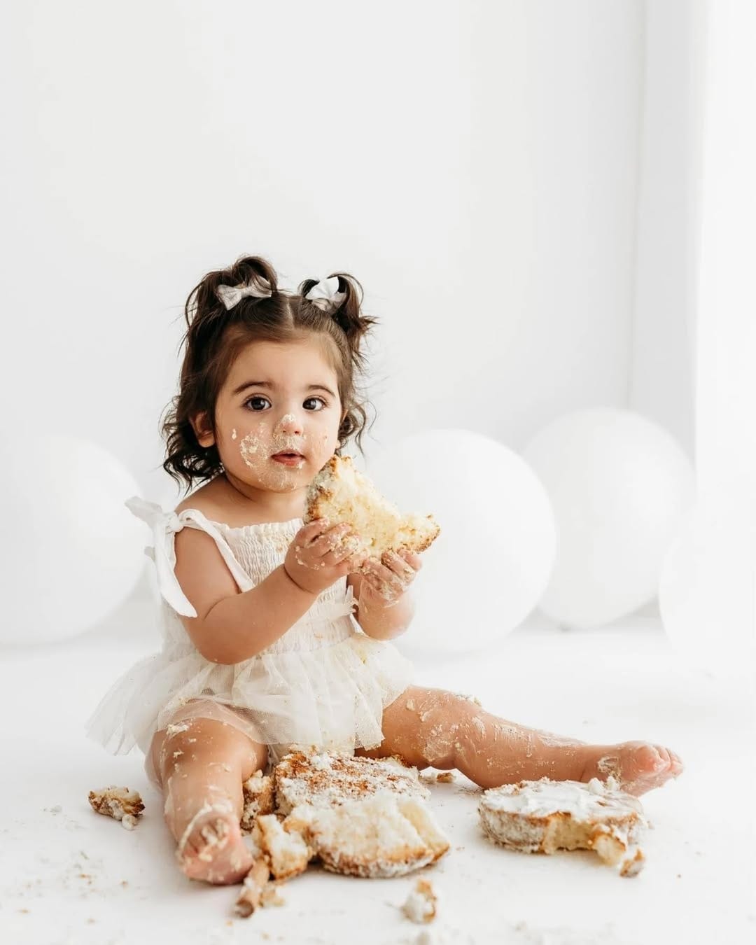 Post 4 by Melbourne Newborn Photographer on Instagram (carousel)