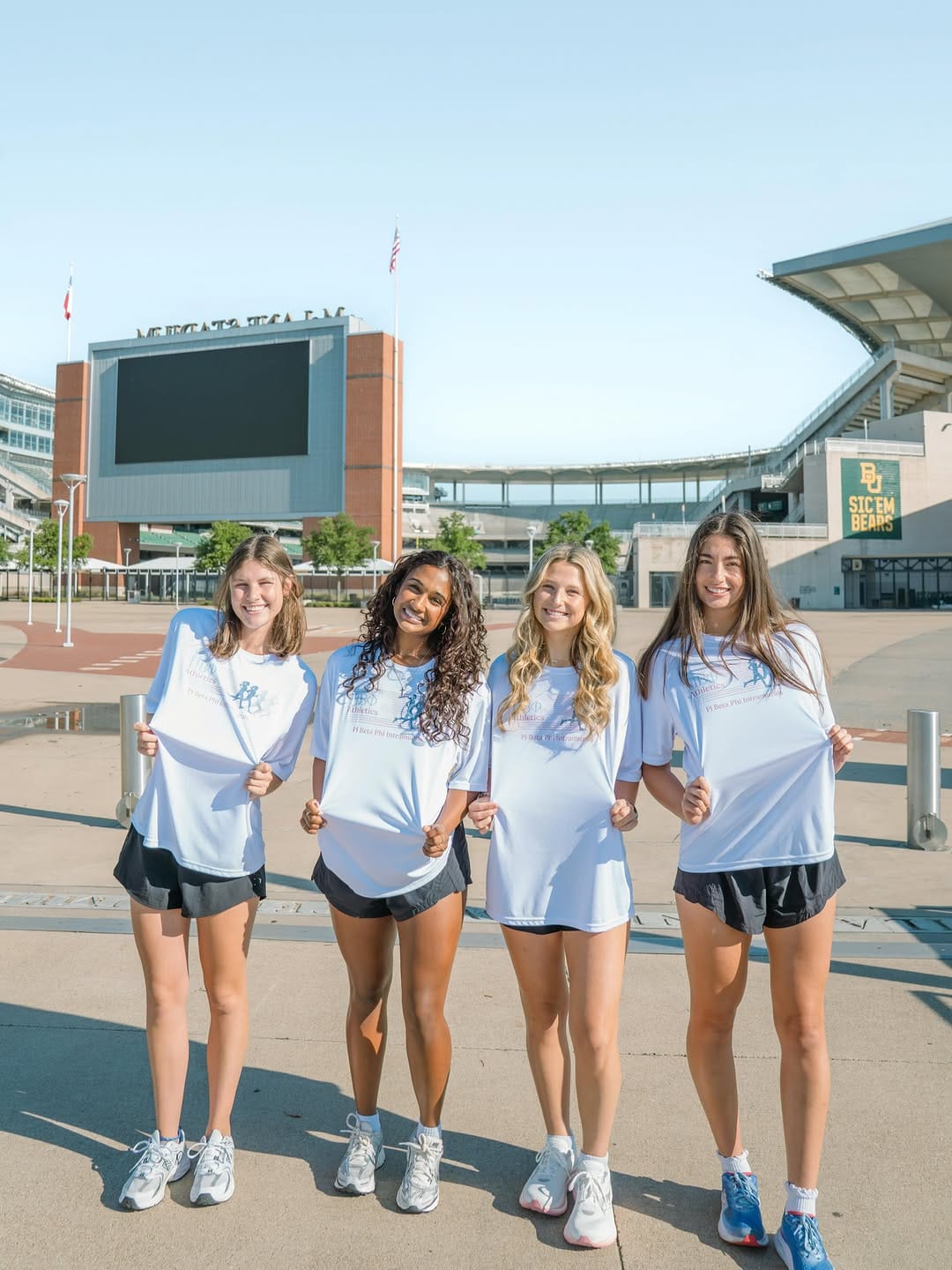 Post 8 by Pi Beta Phi | Baylor University on Instagram (carousel)