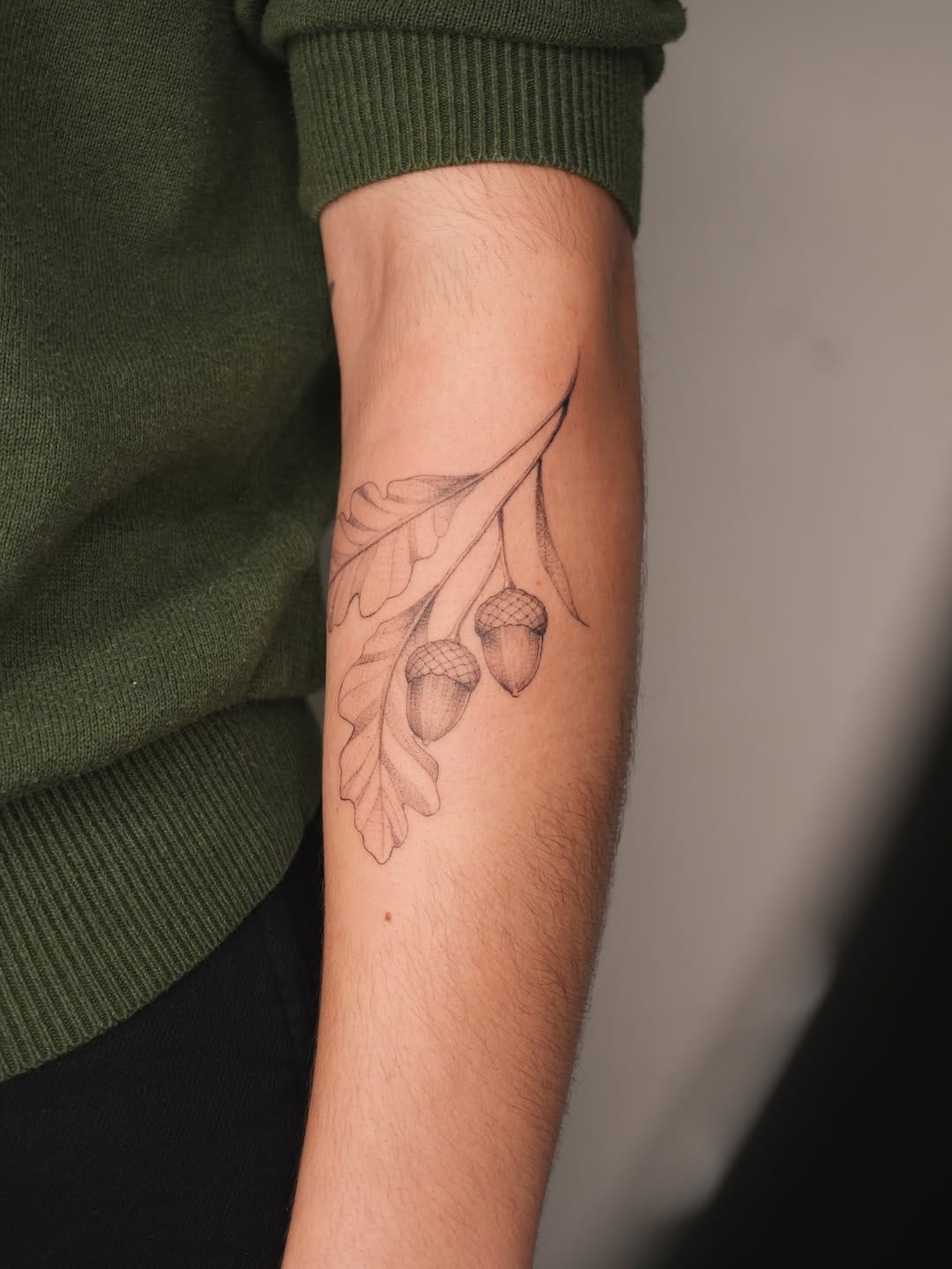 Post 9 by LUCAS • FINE LINE TATTOOS on Instagram (carousel)