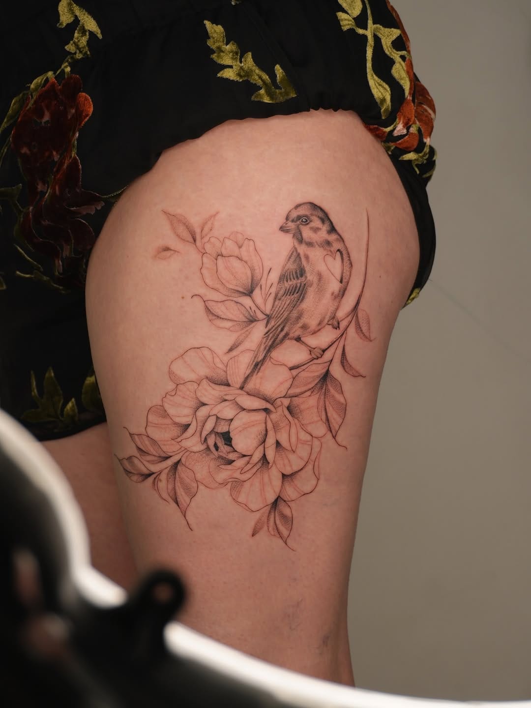 Post 4 by LUCAS • FINE LINE TATTOOS on Instagram (carousel)