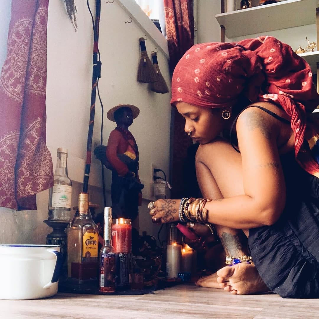 Post 8 by 𝓣𝓾𝓻𝓲𝔂𝓪 𝓞𝓶 𝓖𝓾𝓲𝓭𝓻𝔂 🌊🧜🏾‍♀️🐚🥥🕯️ on Instagram (carousel)