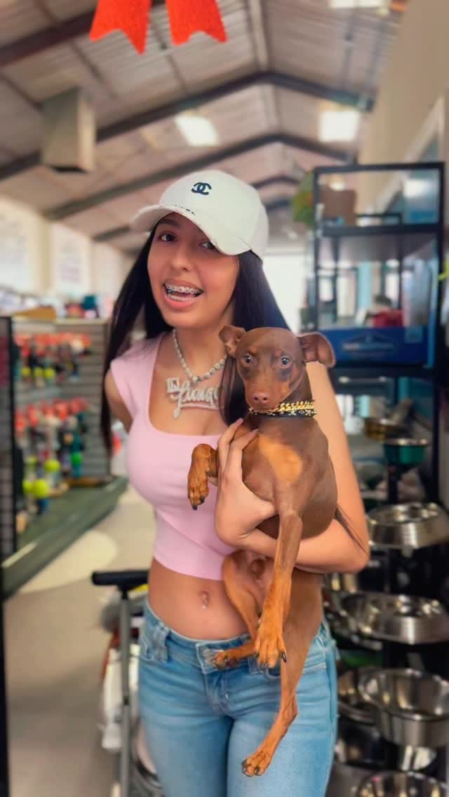 Post 1 by DJ Livia on Instagram (video)