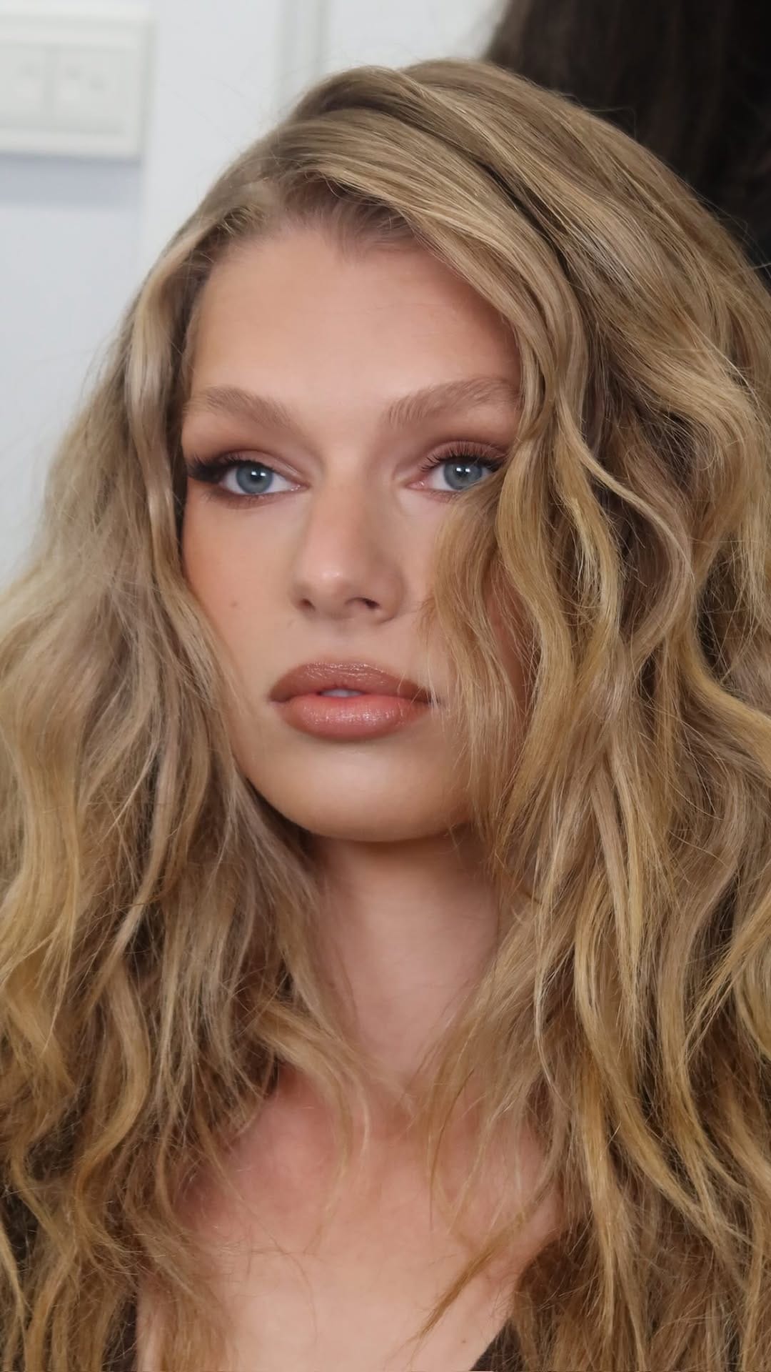 Post 2 by JULIA ERKOTIDIS on Instagram (video)