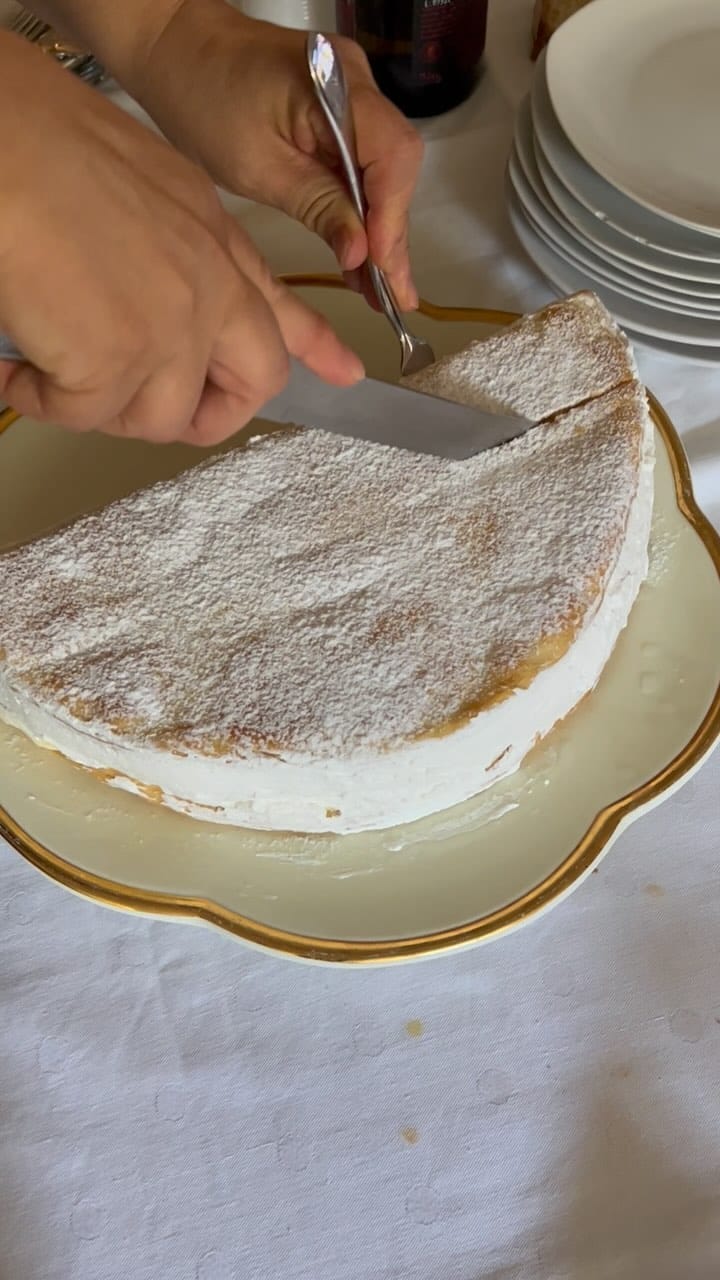 Post 10 by Tania Pietracatella on Instagram (video)