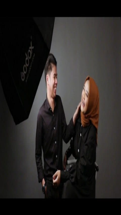 Post 6 by LOOK EYES PHOTOGRAPHY on Instagram (video)