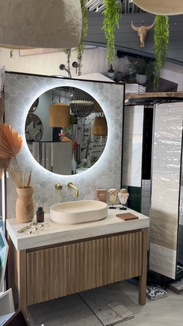 Post 3 by Flooring Bathrooms Interiors on Instagram (video)