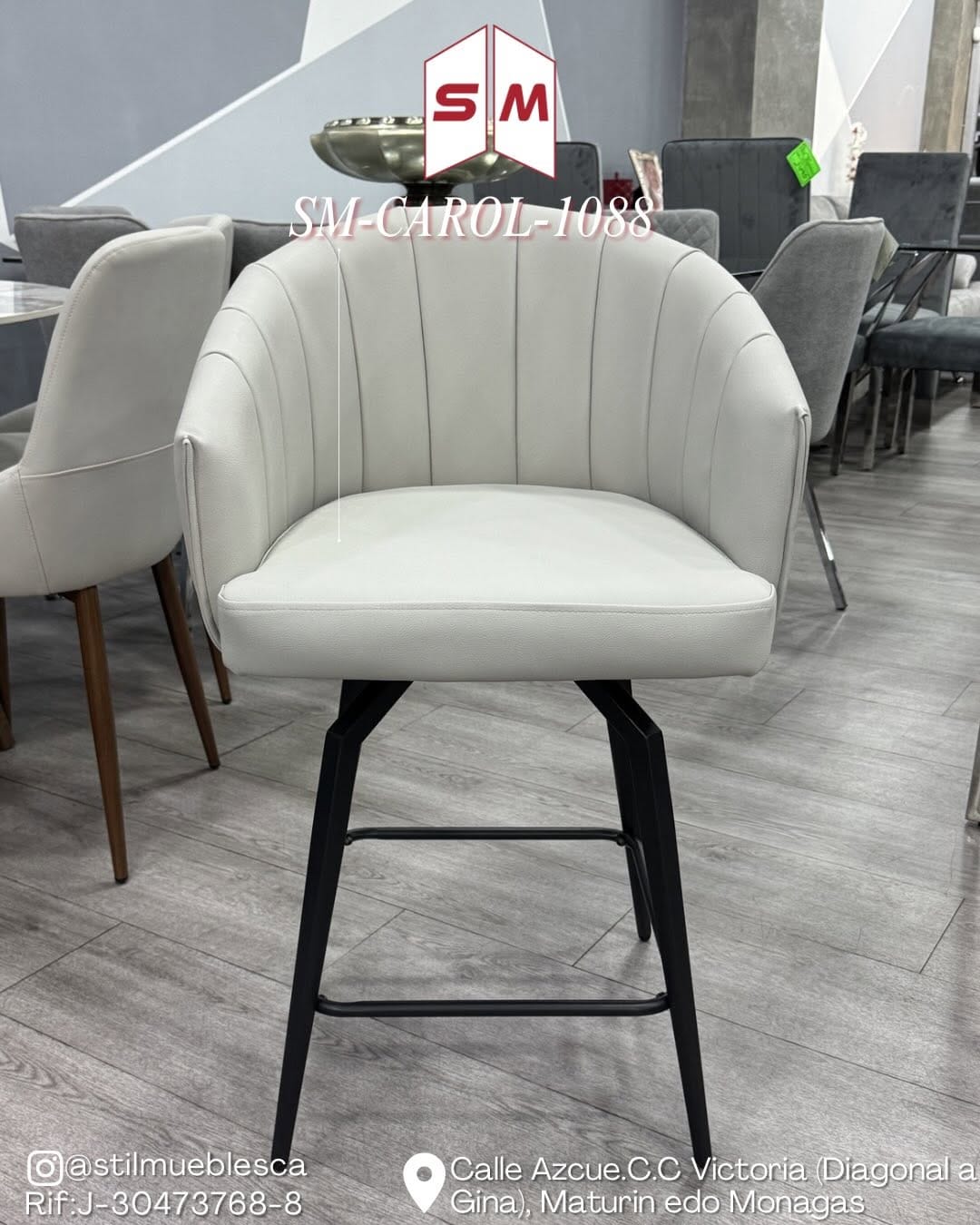 Post 5 by STIL MUEBLES | JUEGOS DE RECIBO | COMEDORES on Instagram (carousel)