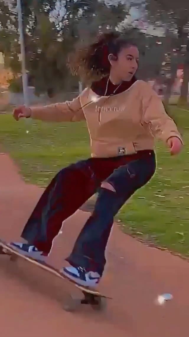 Post 4 by 🔴 Your longboard posts !! 🔴 on Instagram (video)