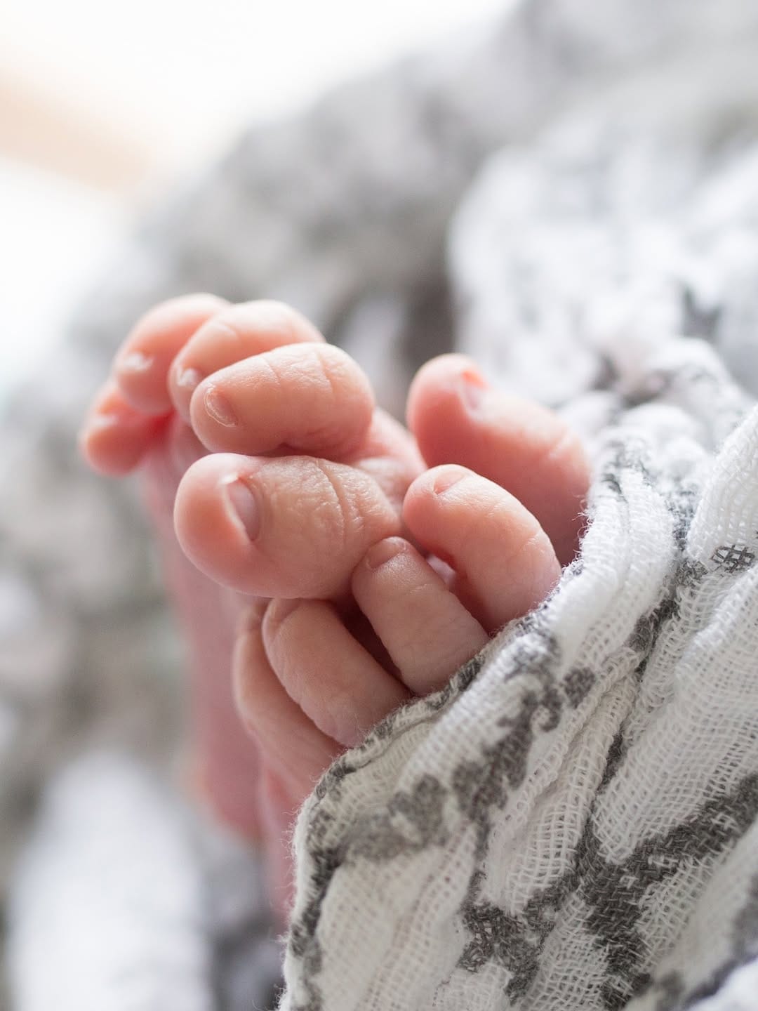 Post 5 by Dawn Potter | Newborn Photographer on Instagram (carousel)