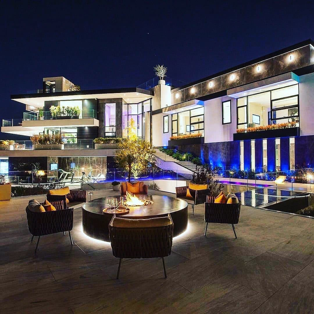 Post 10 by Billionaire Lifestyle on Instagram (carousel)
