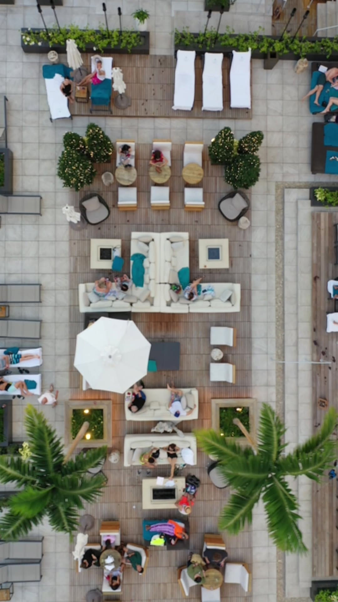 Post 9 by Photos And Content Of Hawaii on Instagram (video)