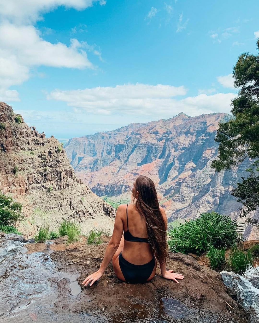 Post 6 by Photos And Content Of Hawaii on Instagram (image)