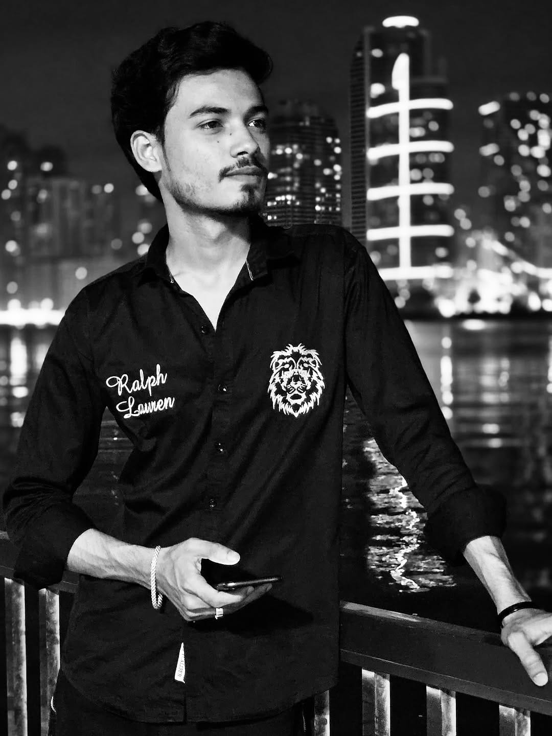 Post 8 by 👑فيصل❤شايك👑 on Instagram (carousel)
