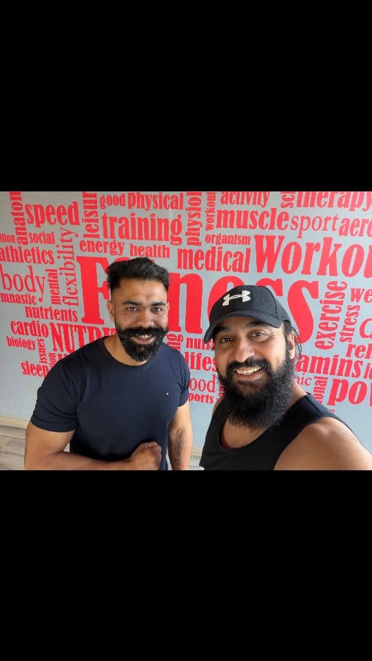 Post 4 by Manpreet Singh on Instagram (video)