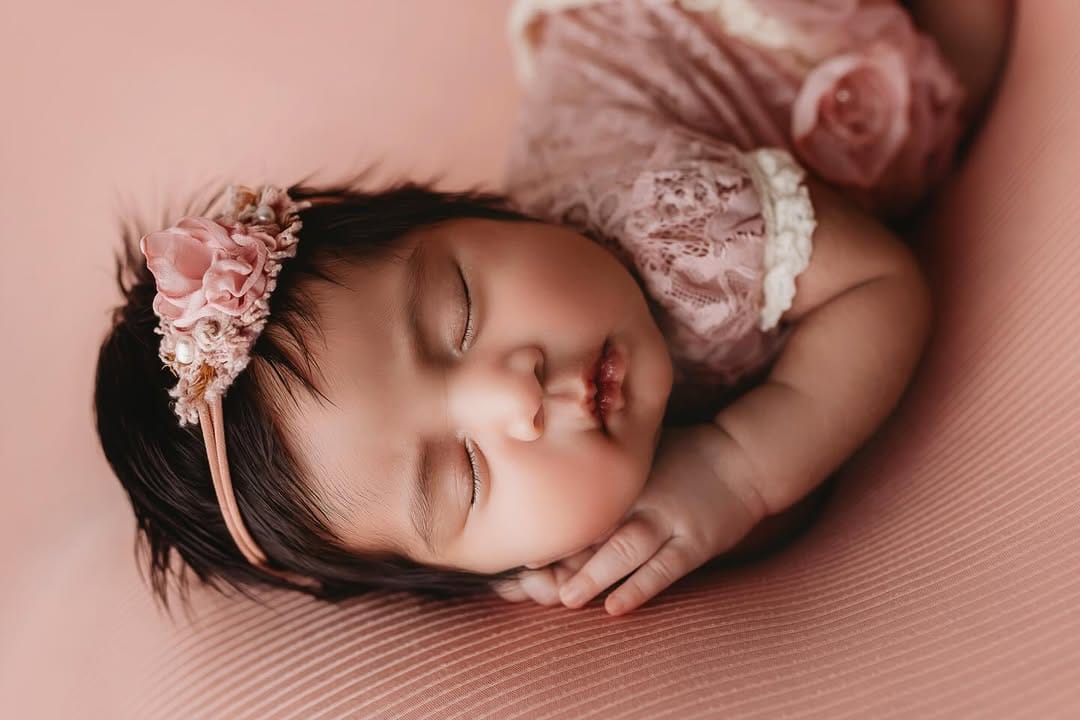 Post 9 by Newborn & Maternity Photographer on Instagram (image)