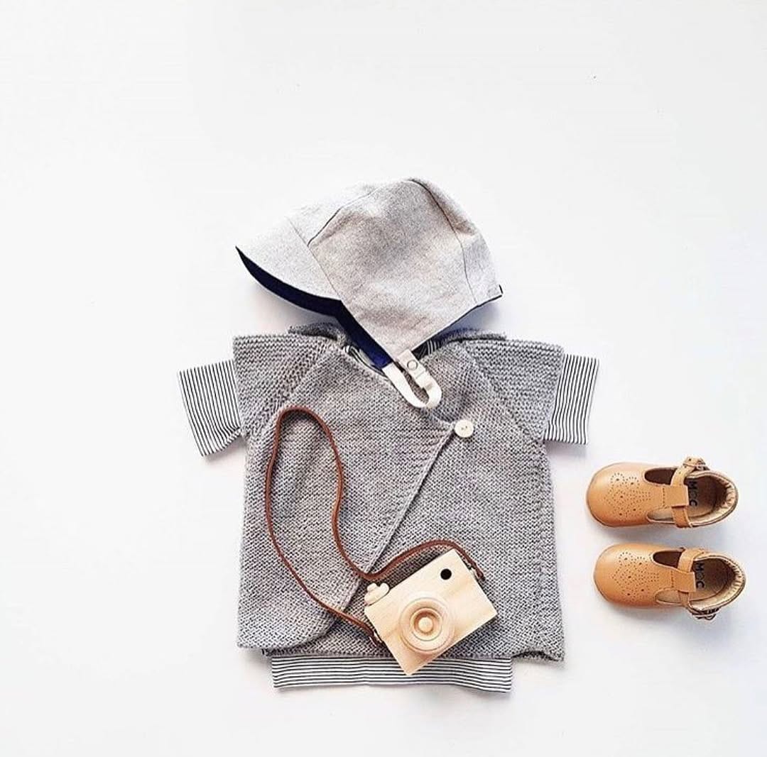 Post 3 by MOC-BABY on Instagram (image)