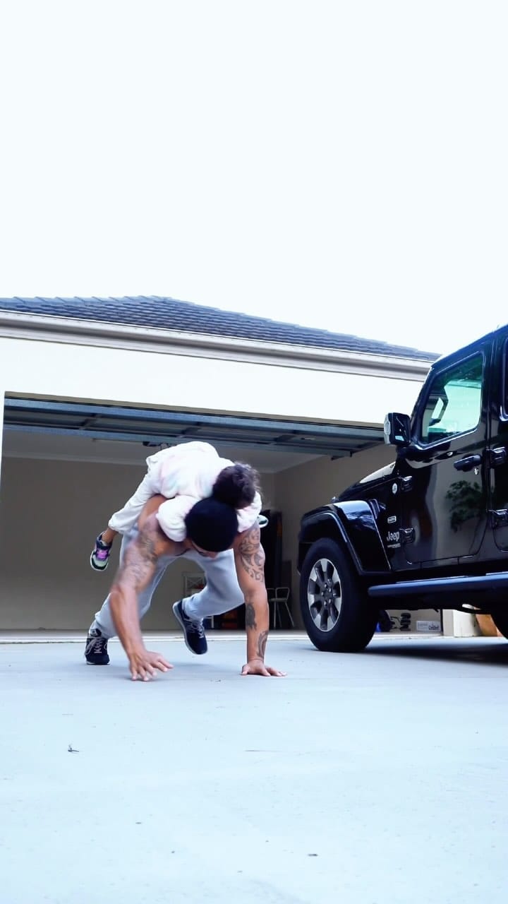 Post 8 by Samson Smith on Instagram (video)
