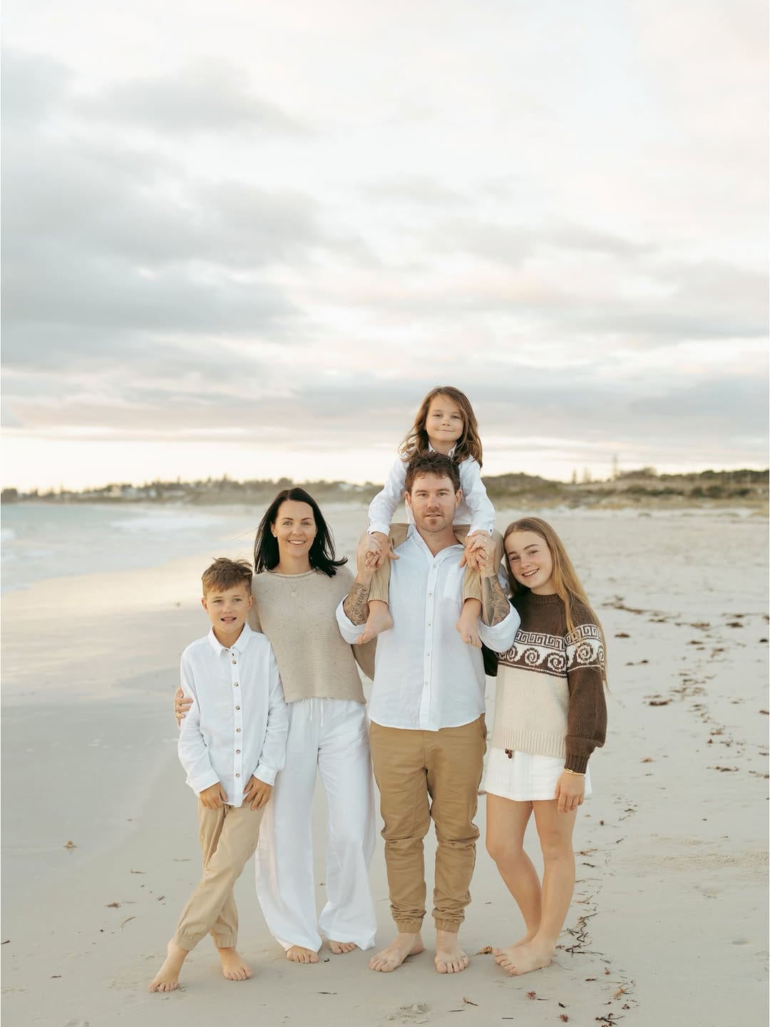 Post 2 by Alana Jayne | Perth Maternity, Newborn & Family Photographer ☾ on Instagram (carousel)