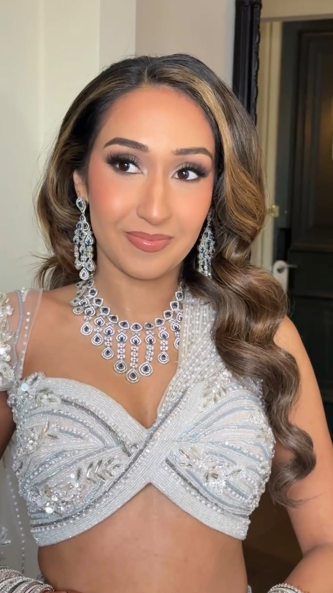 Post 2 by LONDON🇬🇧MAKEUP ARTIST 💋 on Instagram (video)