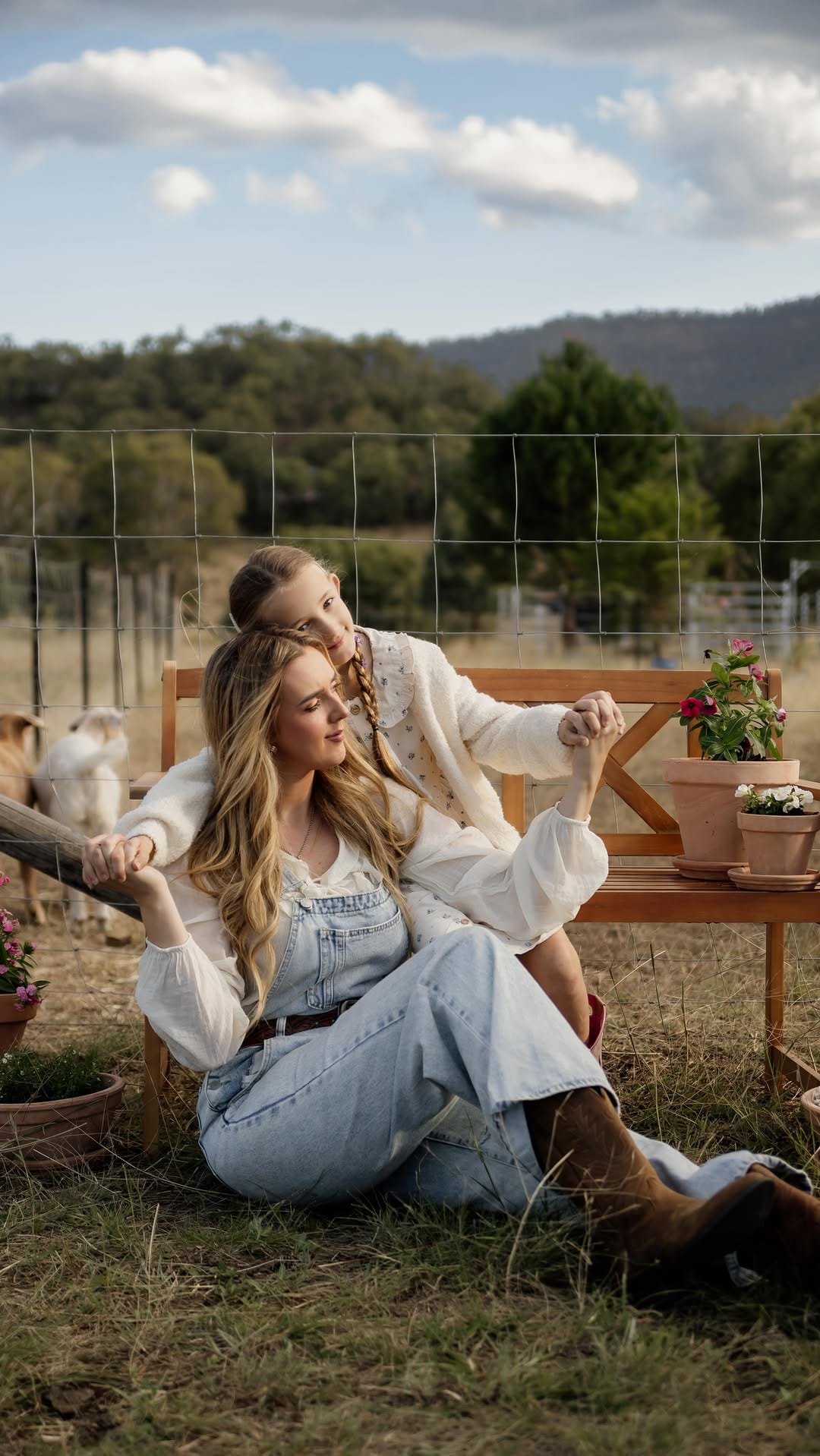 Post 6 by Fiona, Brisbane Family Photographer on Instagram (video)