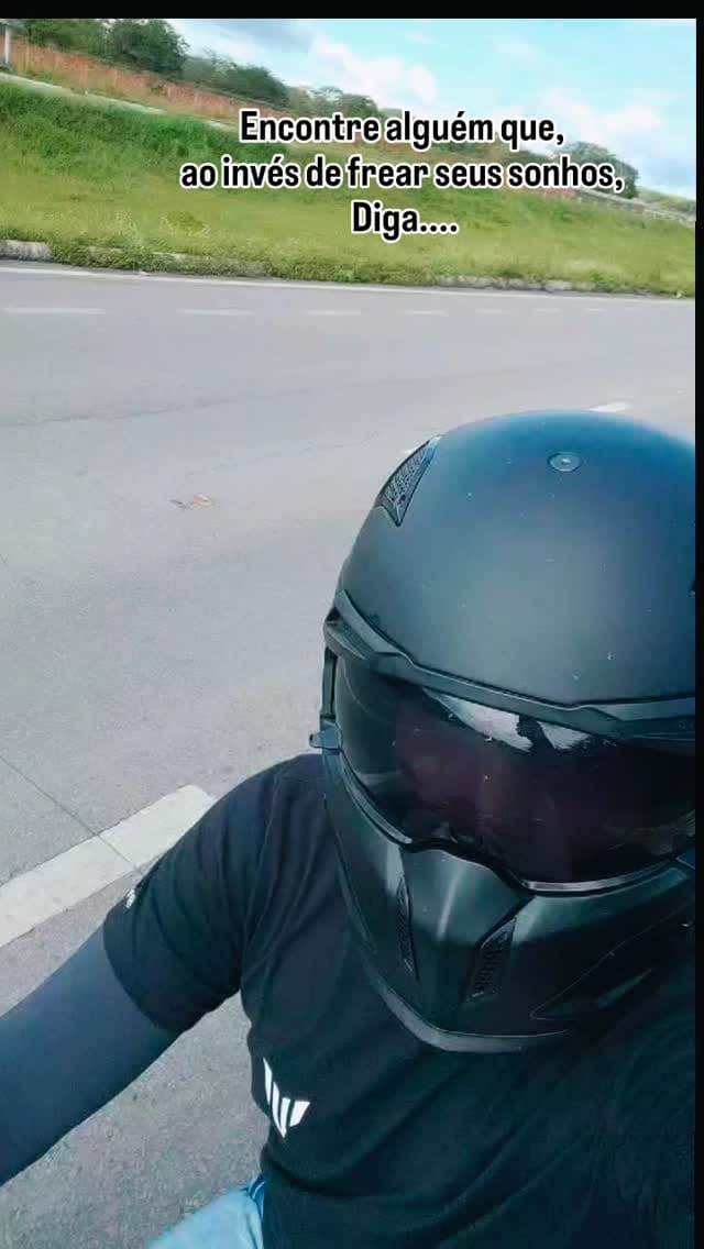 Post 4 by Moto Fatos on Instagram (video)