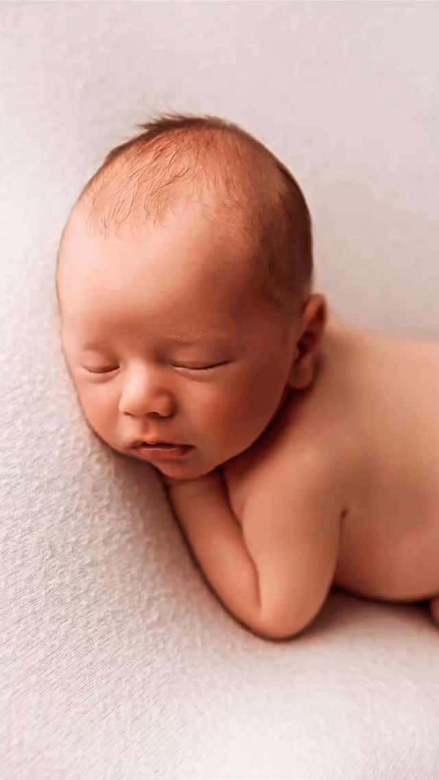 Post 8 by SYDNEY PORTRAIT STUDIO on Instagram (video)
