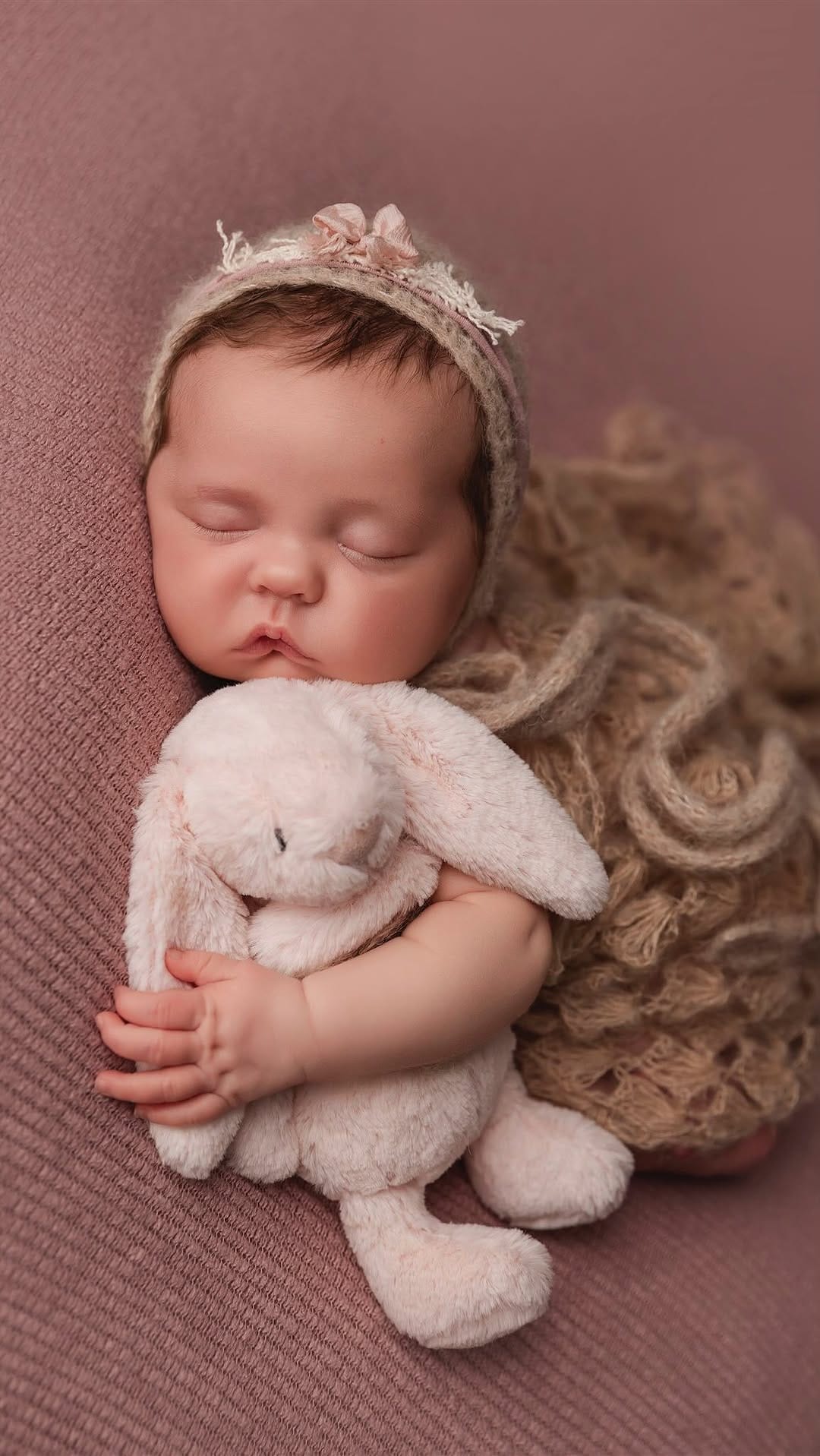 Post 10 by SYDNEY PORTRAIT STUDIO on Instagram (video)