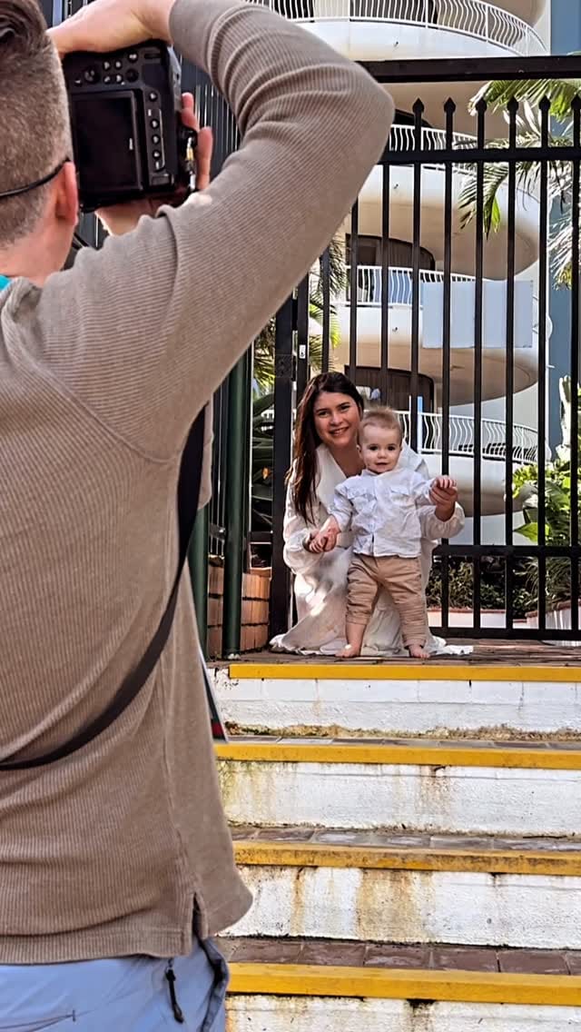 Post 4 by SYDNEY PORTRAIT STUDIO on Instagram (video)
