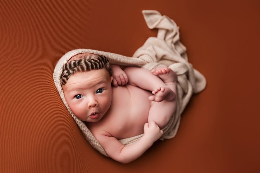 Post 1 by SYDNEY PORTRAIT STUDIO on Instagram (carousel)