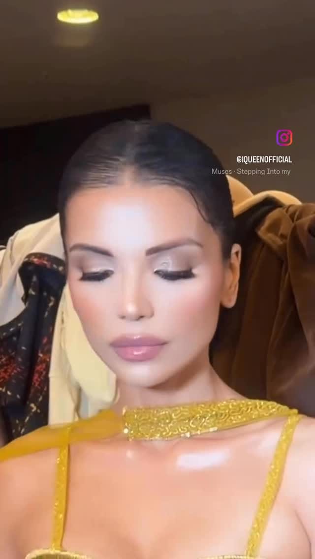 Post 6 by Bia on Instagram (video)
