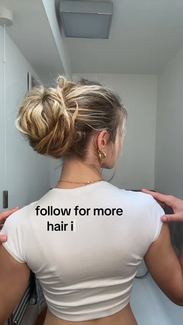 Post 7 by @elizabethbrownn__ on Instagram (video)