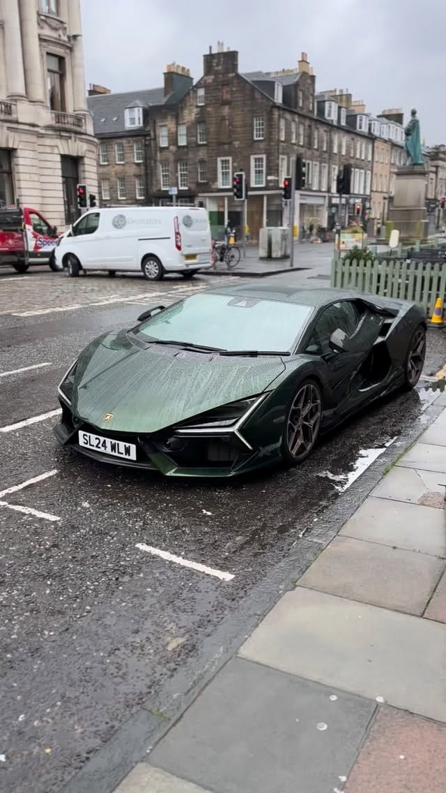Post 6 by MMC Mobile Valeting on Instagram (video)