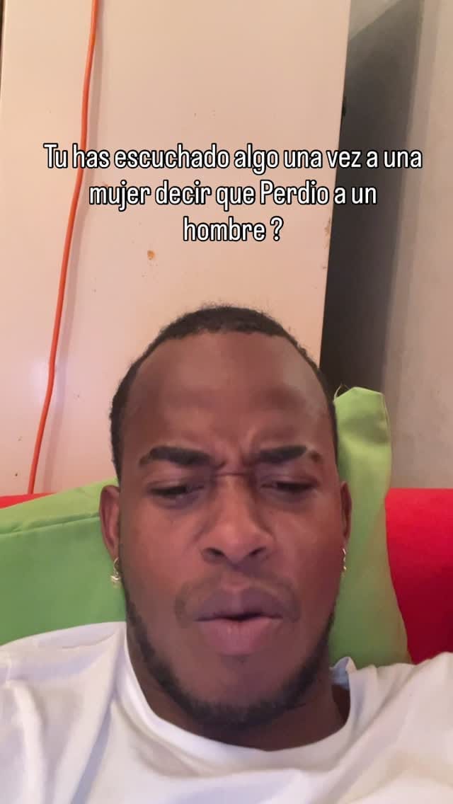 Post 3 by EL DE LA VOZ on Instagram (video)