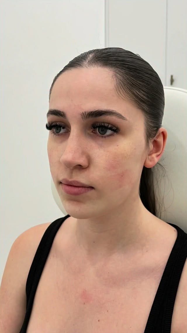Post 3 by Courtney Hooper | COURTNEY COSMETICS ™️ on Instagram (video)