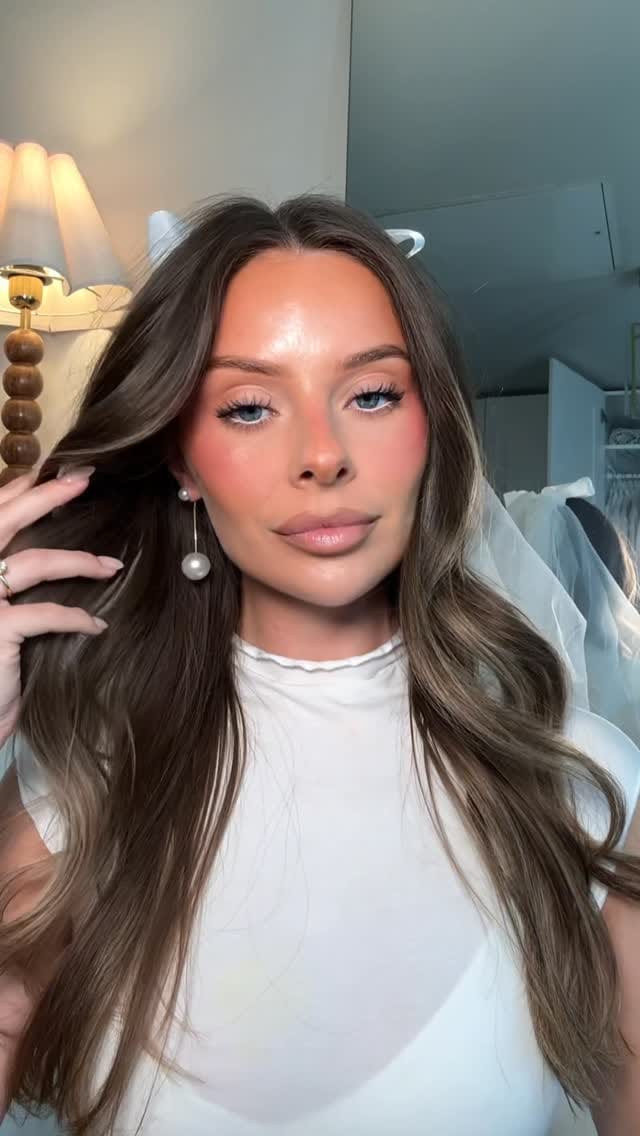 Post 3 by Elle Sutton | Bridal MUA on Instagram (video)